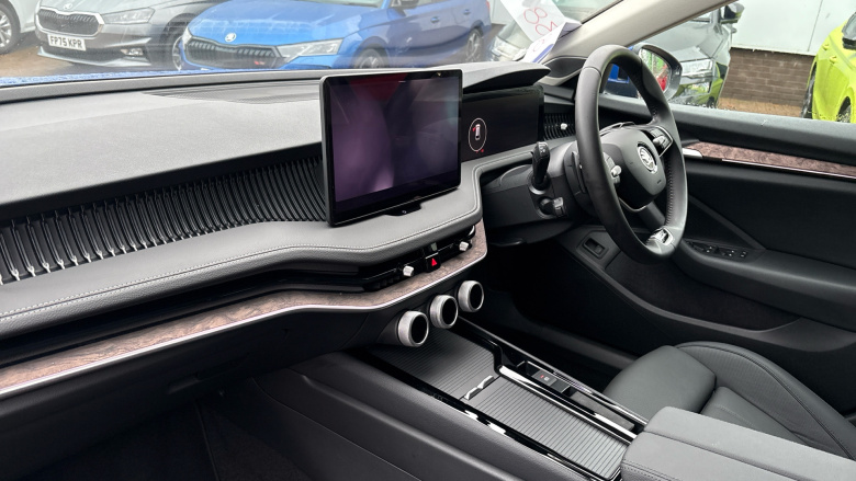 Skoda Superb 2.0 TDI 193 Laurin + Klement 4X4 5dr DSG Diesel Estate